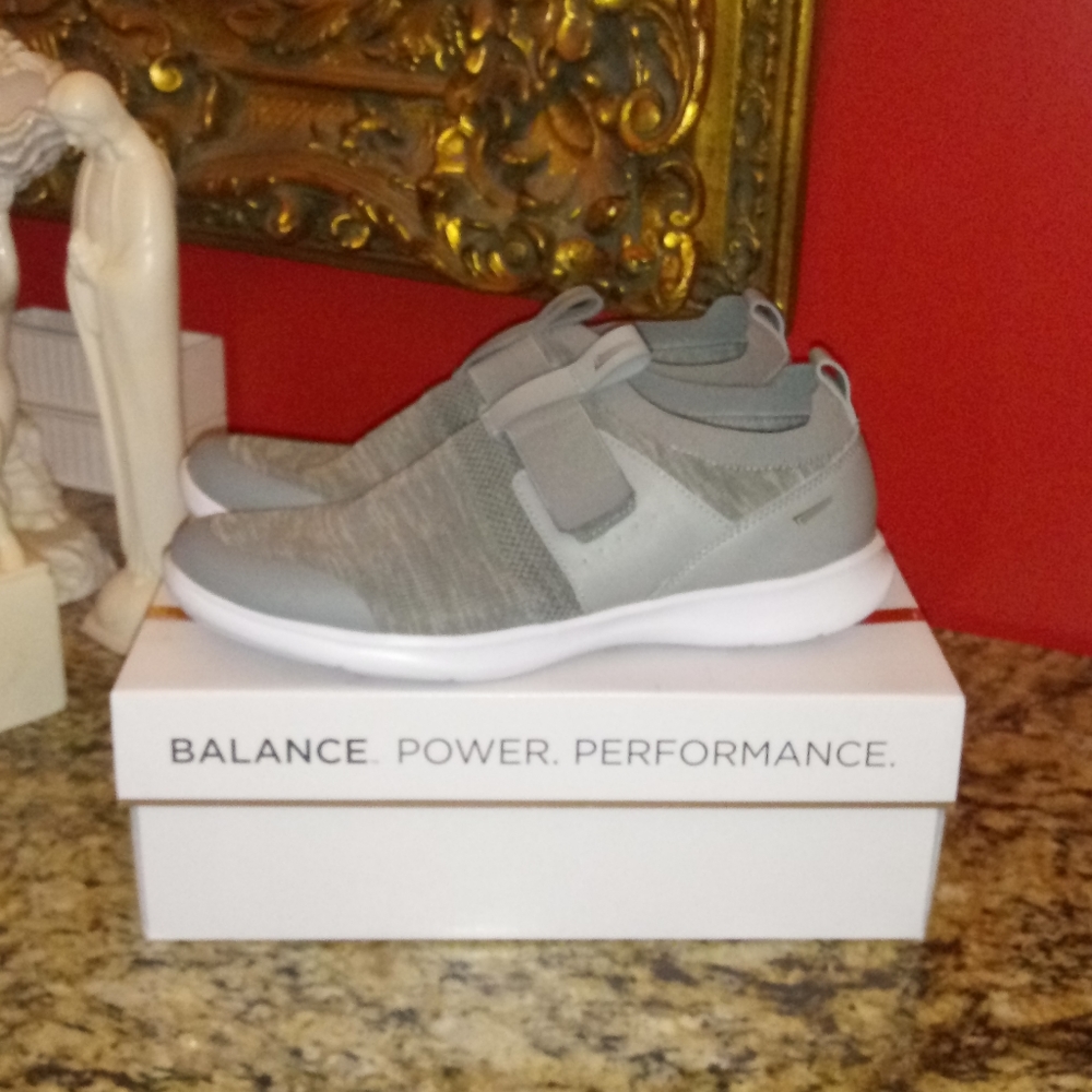 1125 Copper Fit Spirit Sport Sneakers